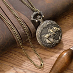 Fashion Vintage Relief Horse Pocket Watch On Chain Vintage watches Quartz Alloy Necklace Pendant Clock Gifts for women