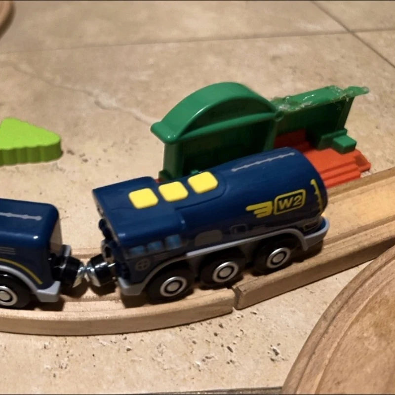 Kids Electric Train Set Compatible with Wooden Tracks Magnetic Connectors Diecast Metal Auto-Go Train Toy for Ages 3+ Boys Girls Main image