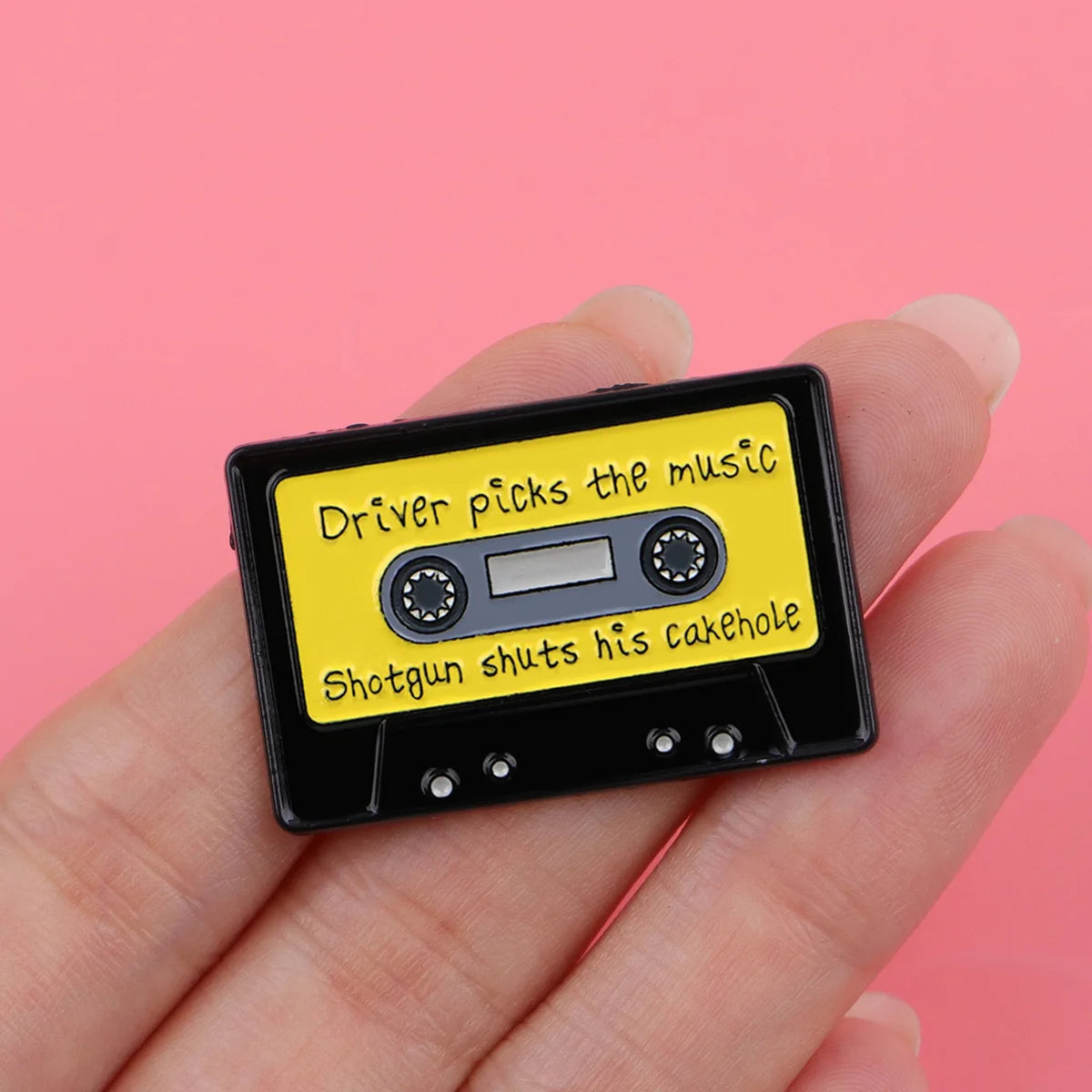 Retro 80s 90s Enamel Pins Vintage Cassette Tape Brooches Old School Lapel Pins for Backpacks Jewelry Gift For Friends