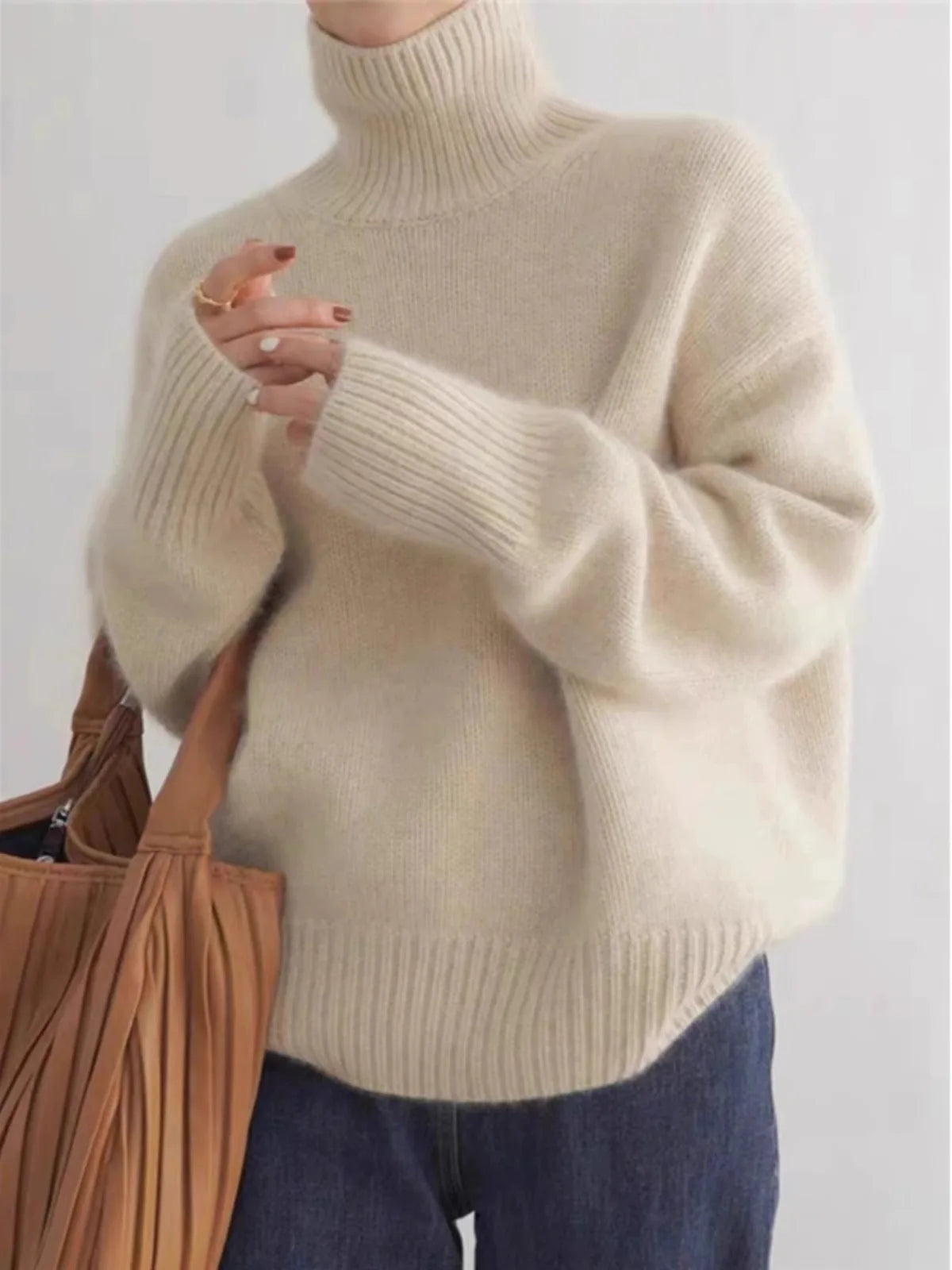 2024 Autumn and Winter New Thick Cashmere Sweater Women High Neck Pullover Sweater Warm Loose Knitted Base Sweater Jacket Tops Secondary image