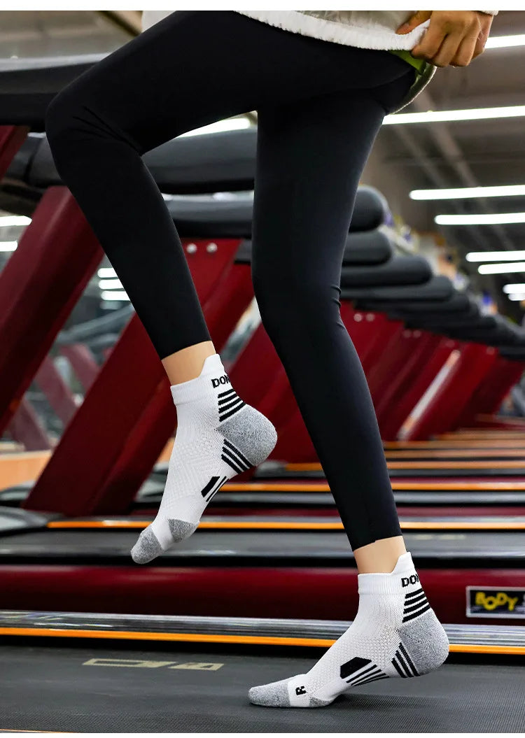3 Pairs Marathon Socks Men Women Professional Sport Ankle Running Socks Thickened Cushioned Tube Low Cut Fitness Short Sock Mesh
