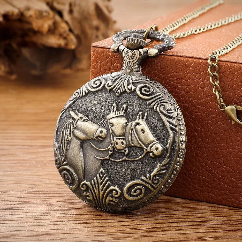 Fashion Vintage Relief Horse Pocket Watch On Chain Vintage watches Quartz Alloy Necklace Pendant Clock Gifts for women Main image
