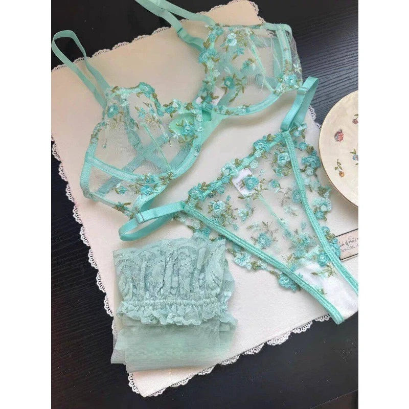 European Women Alluring Sheer Lace Embroidery Underwire Bra, Big Bust Support Minimize Anti‑Sagging Soft Lingerie S‑XL  Bra Set Main image