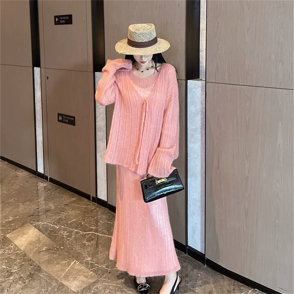 Luxury Leather and Woven Handbag with Vintage Metal Buckle, Elegant Short Handle, Stylish Women’s Tote for Evening & Daily Use