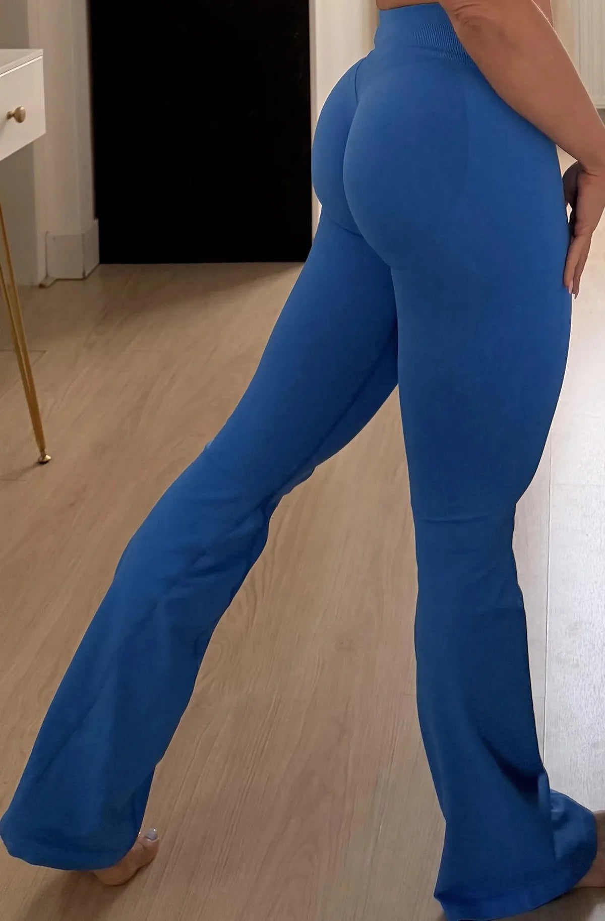 Flares Legggings Seamless Mid To Low Waistband Glute Contouring Wide Leg Pants Scrunch Booty Fitness Yoga Gym Flared Leggings